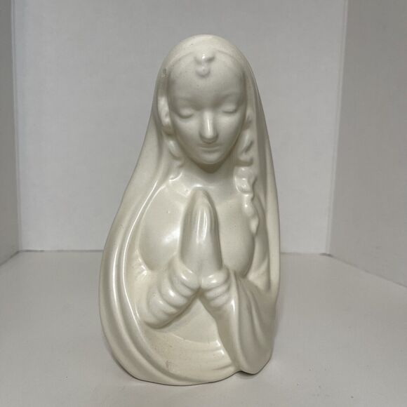 Vintage Haegar Praying Madonna Ceramic planter Made In U.S.A - Picture 2 of 14